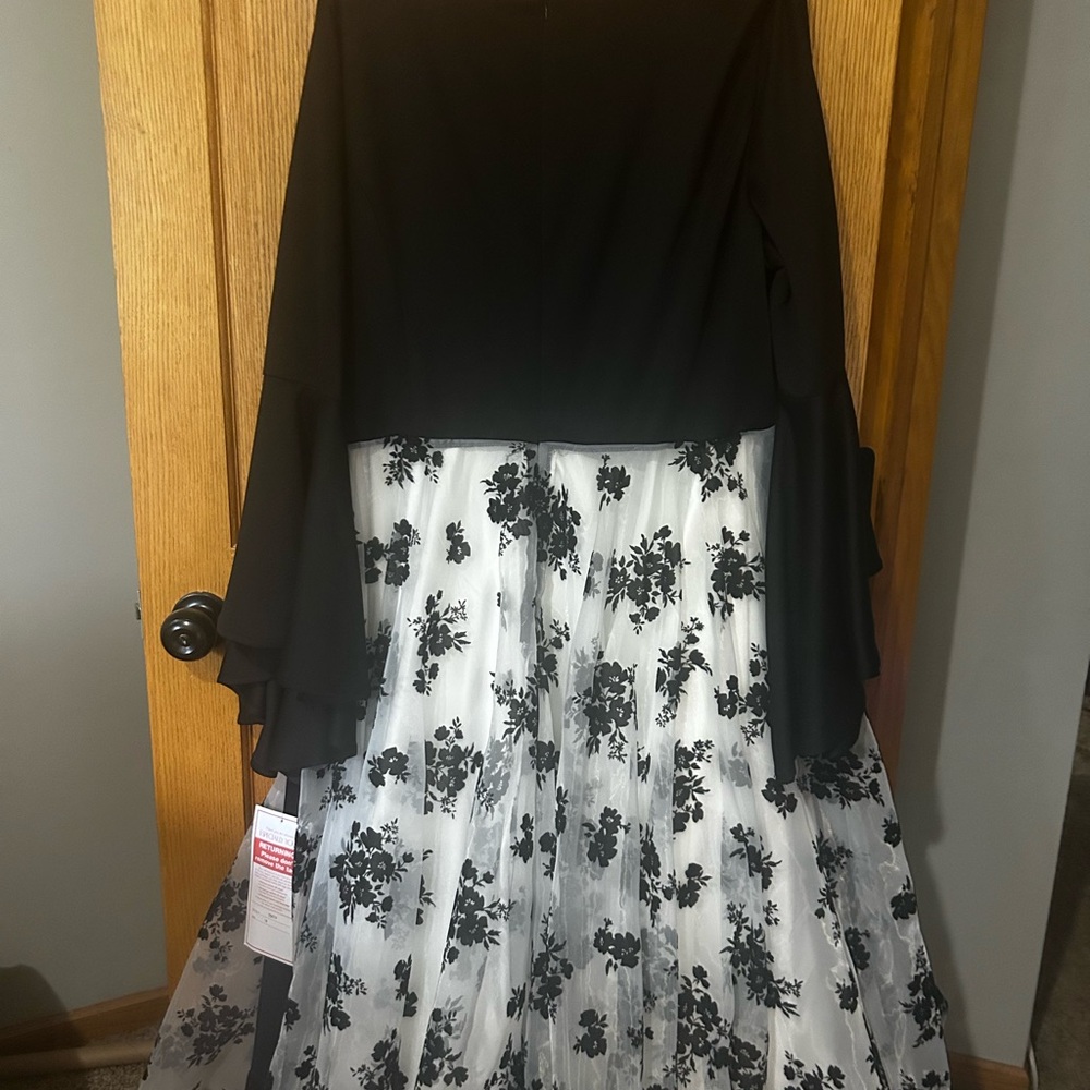 Black and white long sleeve Cocktail Dress